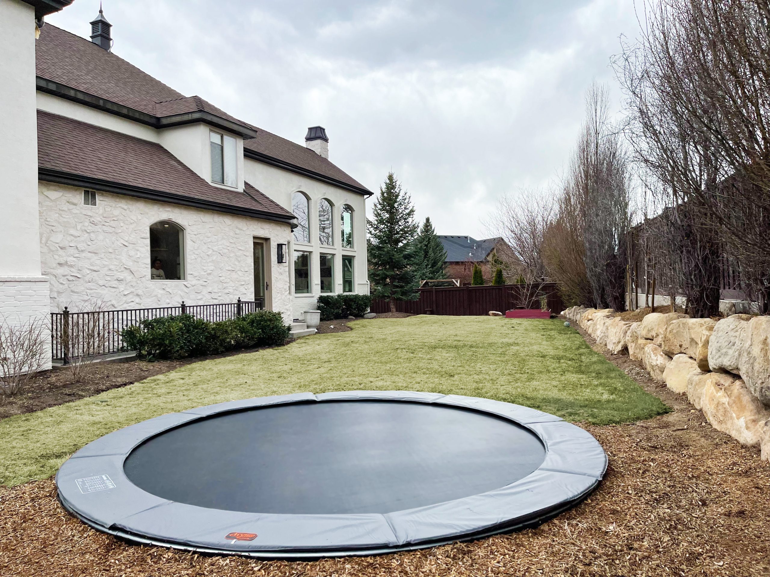 Installing a outlet trampoline